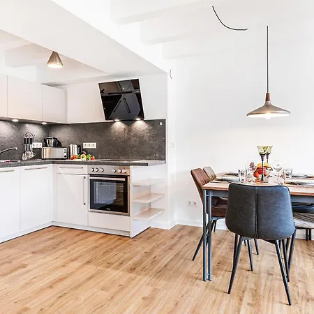 Prora - Moderne Wohnung mit Meerblick, Balkon und Waschmaschine - Strandlust Binz
